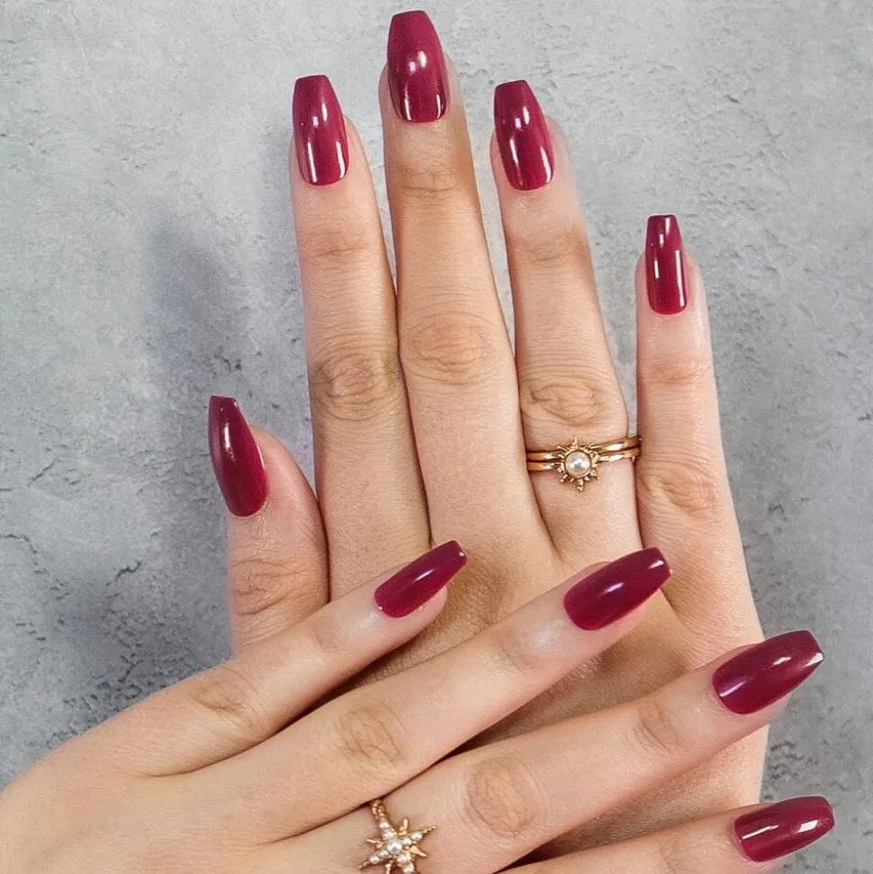 ELEGANT TOUCH COLOUR ACRYLICS BERRY