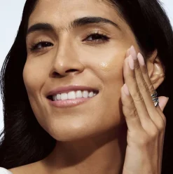 Even Better Vitamin Makeup SPF50