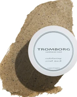 Exfoliating Scrub Mask