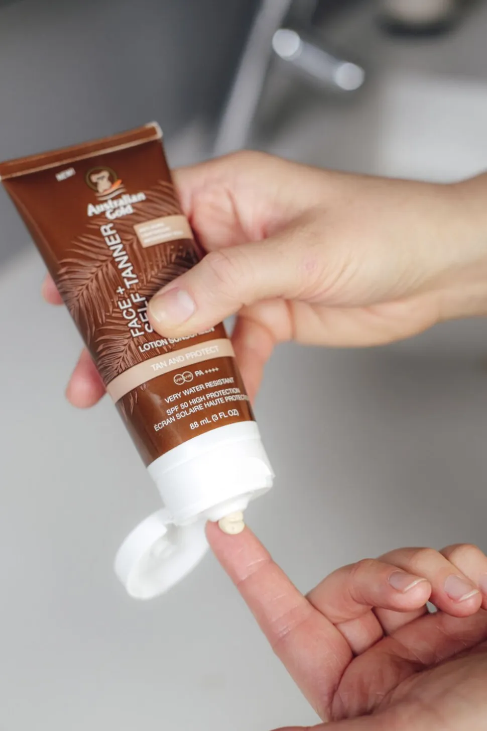 Instant Bronzer Face med selvbruner SPF 50