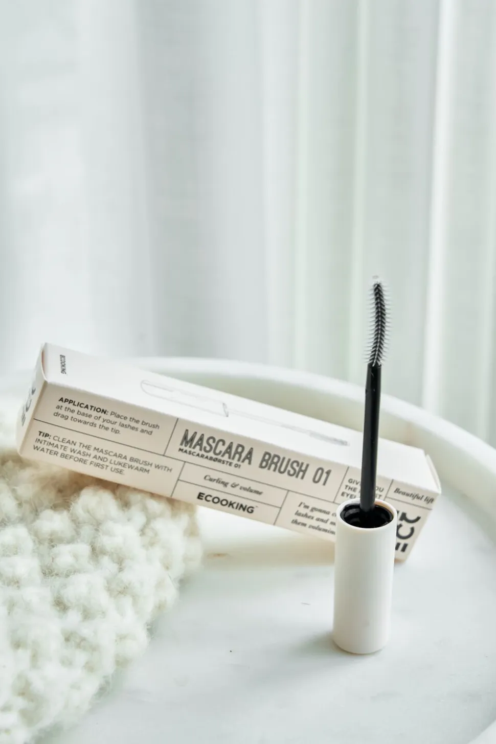 Mascara brush 01 - Curling & volume