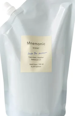 Mnemonic Refill Hand Soap MNC1 700 ml Into the Moor
