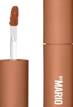 MoistureGlow Plumping Lip Color