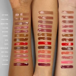 MoistureGlow Plumping Lip Color