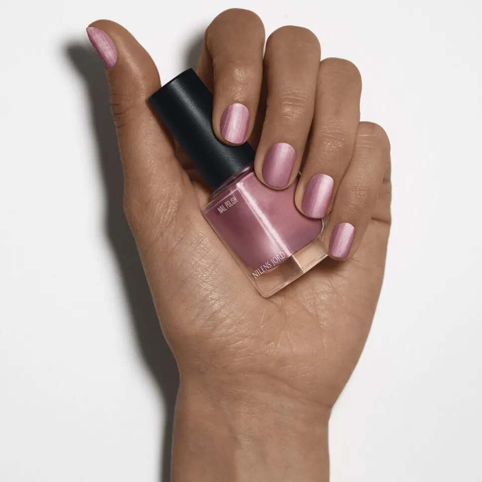 Nail Polish Pearly Plum