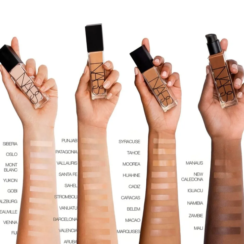 Natural Radiant - Longwear Foundation