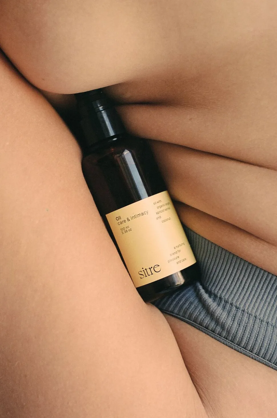 Oil - care & intimacy