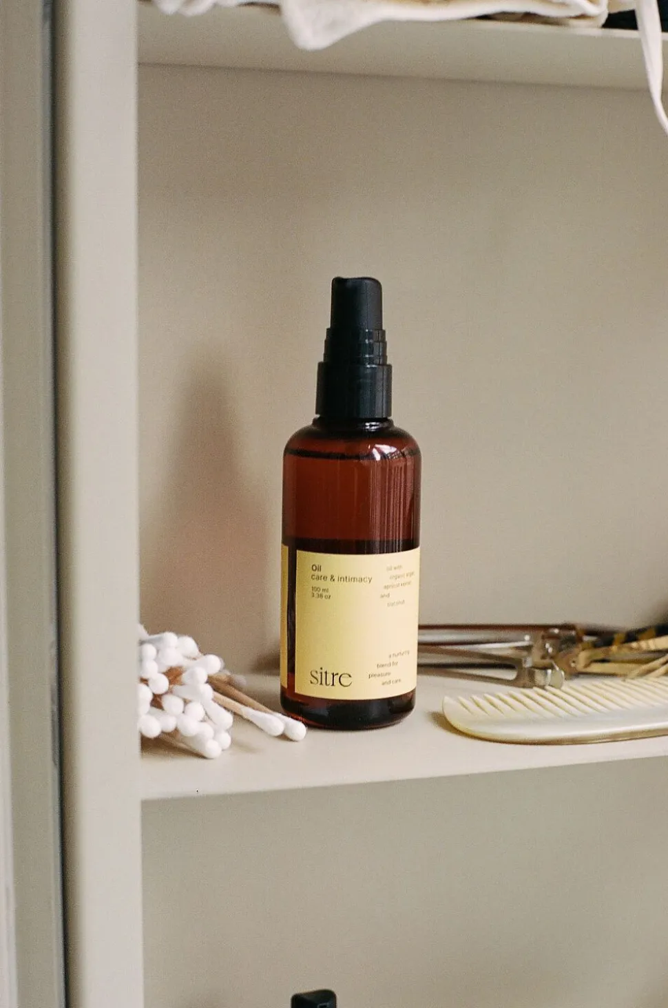 Oil - care & intimacy