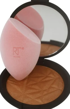 Real Techniques Miracle Powder Sponge