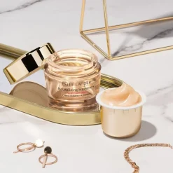 Revitalizing Supreme+ Youth Power Creme
