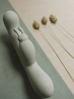 Saro Rabbit Vibrator