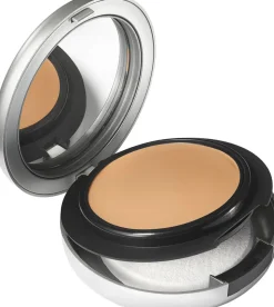 Studio Fix Tech Cream Foundation