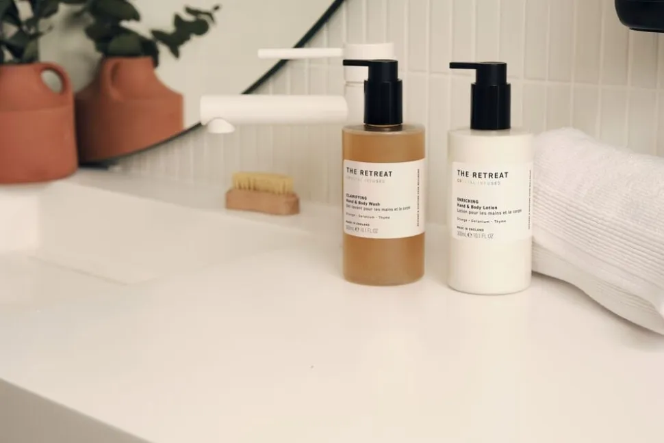 The Retreat Clarifying Hand & Body Wash