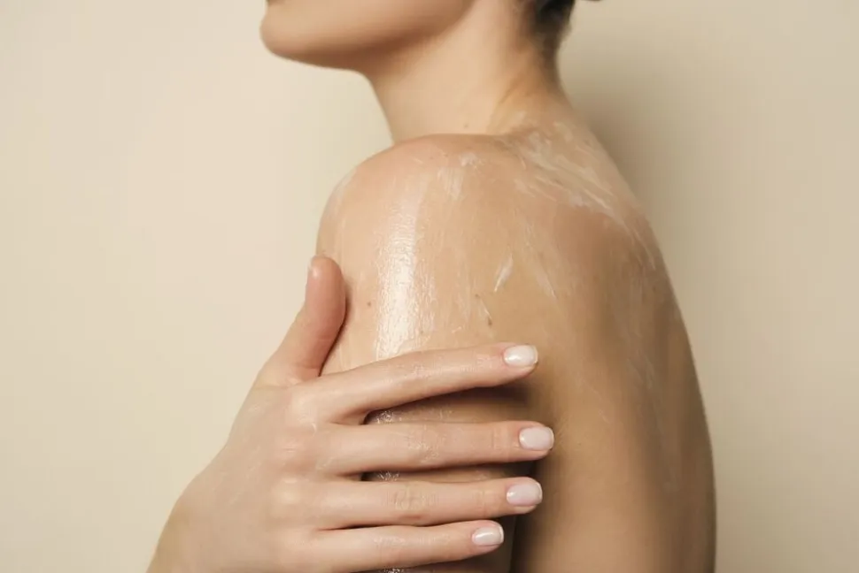 The Retreat Purifying Cream Oil Body Wash