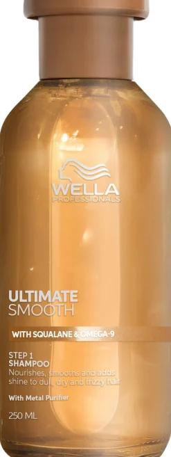 Wella Professionals Ultimate Smooth Shampoo 250ml
